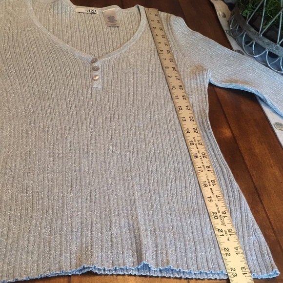 Tint gray metallic henley sweater medium - Picture 6 of 7